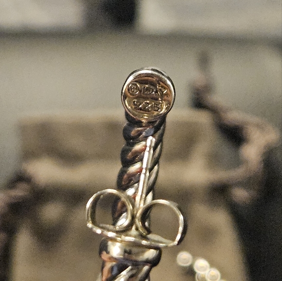 David Yurman Cable Hoop Earrings in Sterling Silver - Picture 2 of 4